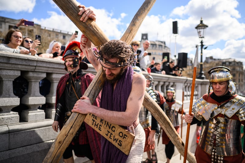 The Wintershall players theatrical production of ‘The Passion of Jesus’ includes a cast of more than 100 actors and volunteers dressed in full costume, as well as horses, donkeys and doves. 
