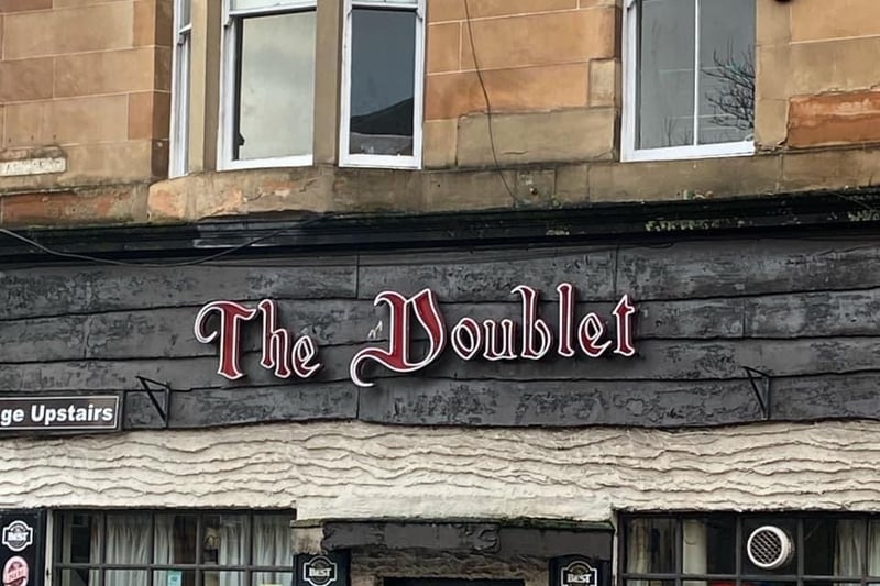 The traditional West End pub has been serving the people of Glasgow since 1962 and remains popular to this day with a great selection of ales. 