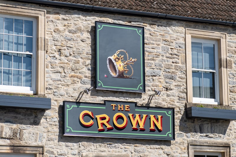 A closer view of the pubs sign