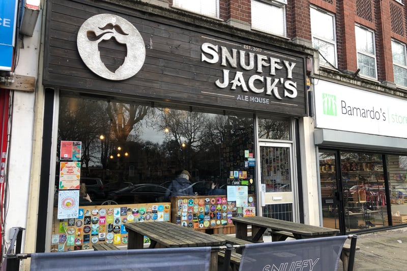 A former winner of CAMRA Bristol & District’s Pub of the Year, Snuffy Jack’s is a one-room micropub serving up to six real ales straight from the cask, three keg lines and a rotation of traditional ciders.