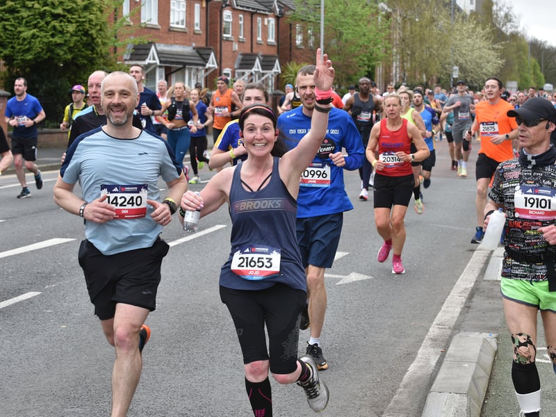 Runners in celebratory mood in Manchester Marathon 2023
All photos by David Hurst