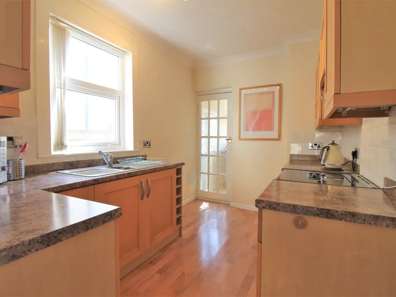 Fitted kitchen