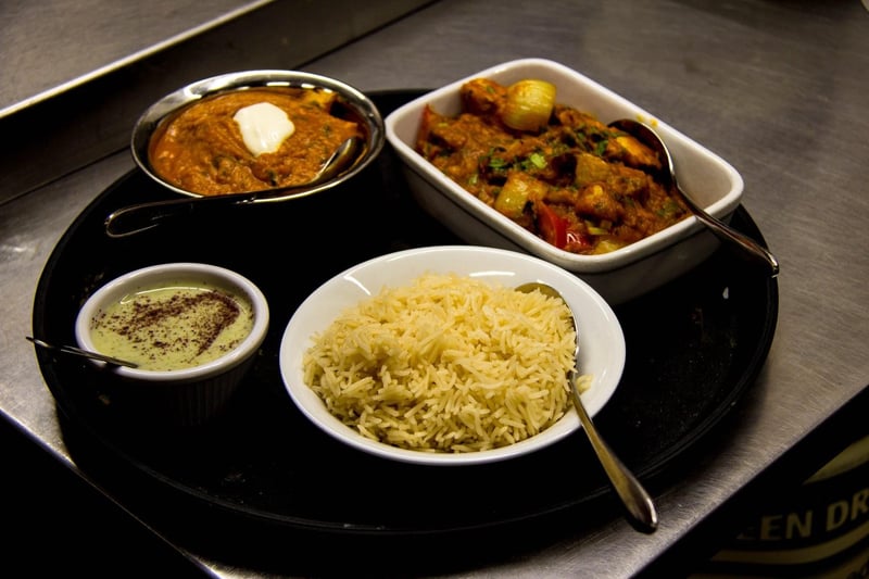 The Merchant City eatery offers a number of vegan and gluten free options as well as old favourites including Lamb Rogan Josh and Chicken Madras.  