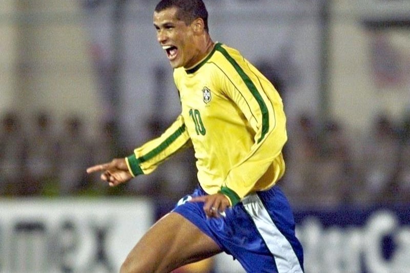 The Brazilian World Cup winner became a free agent after leaving Cruzeiro in 2004 and Martin O’Neill was eager to get him on board at the age of 32.
The player was invited to join the club’s pre-season tour of the US which sparked huge excitement but a move fell through when his agent was left furious at O’Neill’s offer of a trial period rather than a contract.