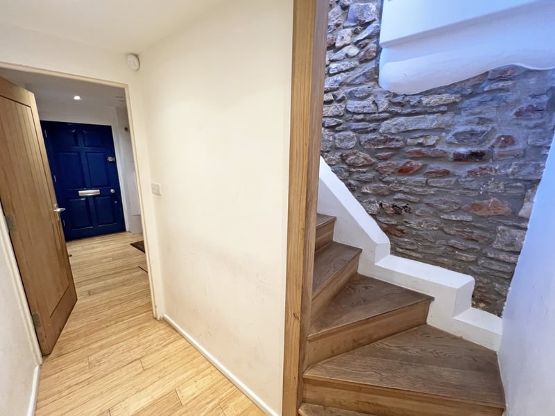 Entrance inside the narrow property