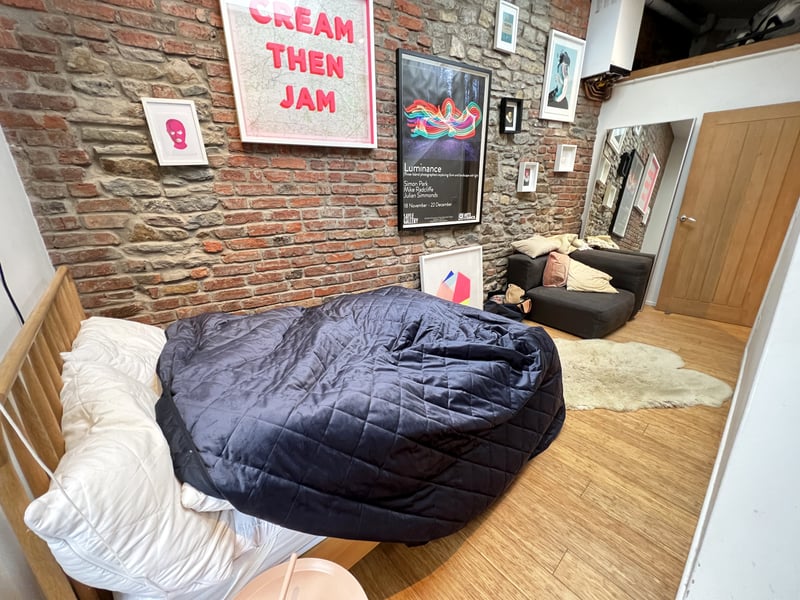 The property has one bedroom