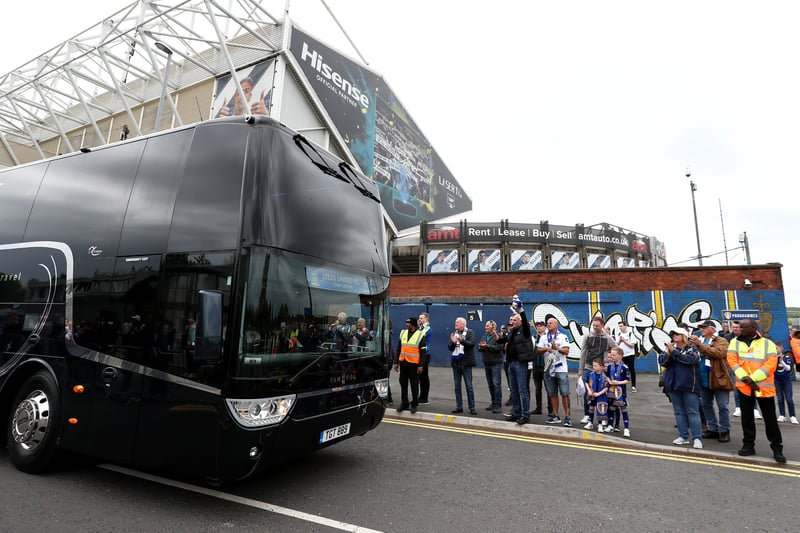 There’s always time to welcome the Leeds United players to Elland Road, and jeer the coach of the opposition.