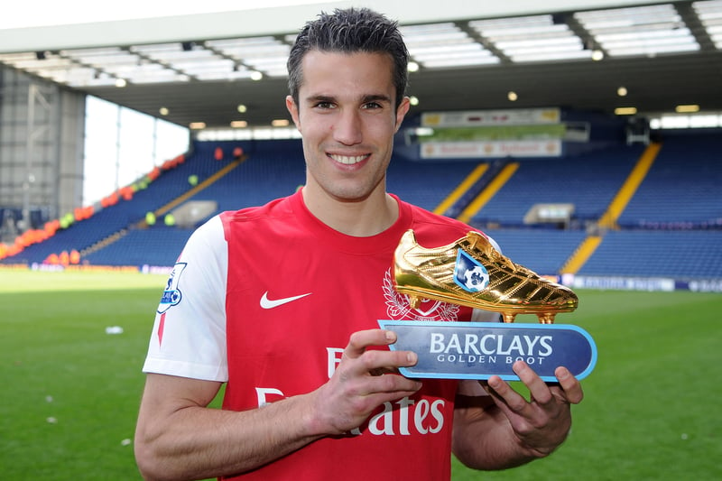 The striker won the golden boot in his final season at Arsenal, with 30 goals in 38 matches. 