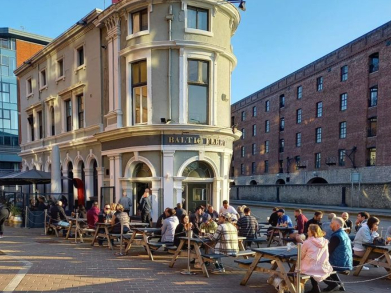 Located near the end of the parade route, the Baltic Fleet's outdoor area is perfect for celebrating the Reds.