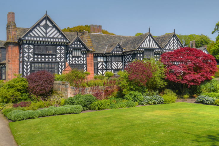 Speke Hall is a Grade I listed building, which was constructed from 1530. Visitors can see a Victorian kitchen and servants’ quarters.
The gardens of this Tudor manor house are usually laced with colourful flowers during the springtime.  Surrounded by a green oasis, it is perfect for a family day out.