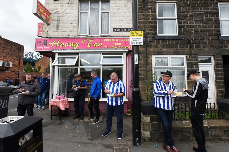 There’s nothing like soaking up a pre match pint or settling those nerves with chips from Hoong Too.