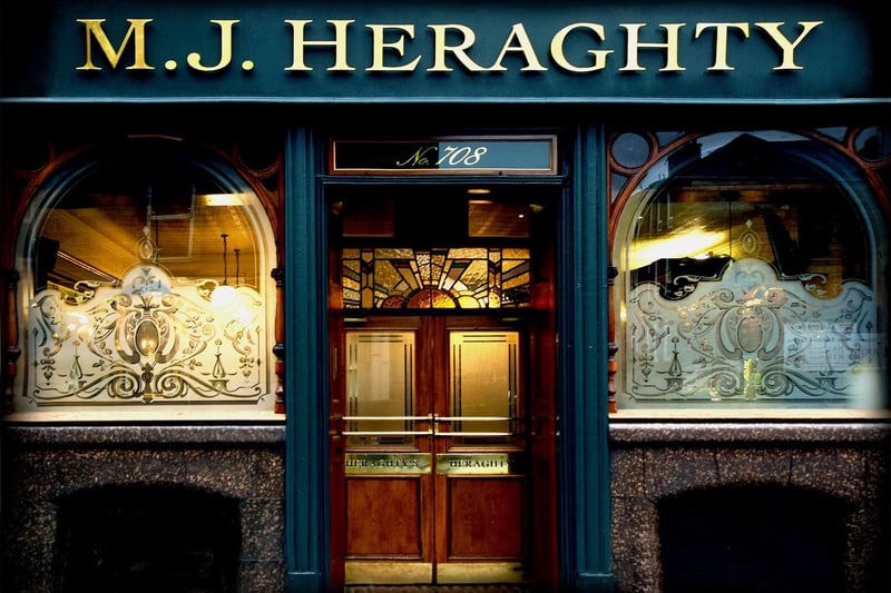 M.J. Heraghty is a Glasgow institution which has been serving the people of the Southside and further afield since 1890. Scottish singer Paolo Nutini likes to head here for a pint of Guinness. 