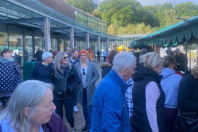 This market on the bonnie banks offers a fantastic selection of street food, food, produce and much more. It takes place every first and third Sunday of every month. 