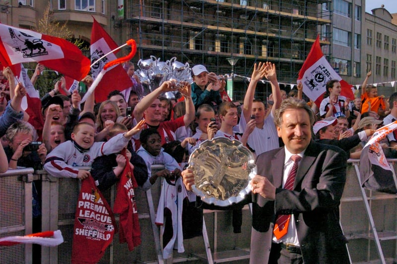 Celebrations for Sheffield United’s promotion to the Premier league with a open top bus ride to the Town Hall from Bramall Lane in May 2006 (photo Chris Lawton)