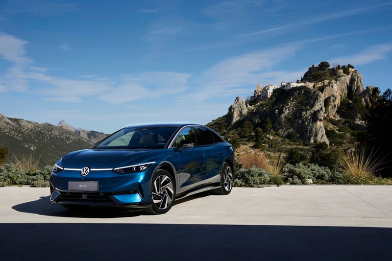 The ID.7 is VW’s new flagship model, effectively replacing the Arteon as the brand’s poshest, most luxurious model. Like the Ioniq 6, a slippery design helps maximise the 86kWh battery, with Pro versions promising 435 miles on a charge. Marking it out from the ID.3 and ID.4, the ID.7 is set to get a more upmarket interior with new features and there will eventually be an all-wheel-drive GTX performance version.