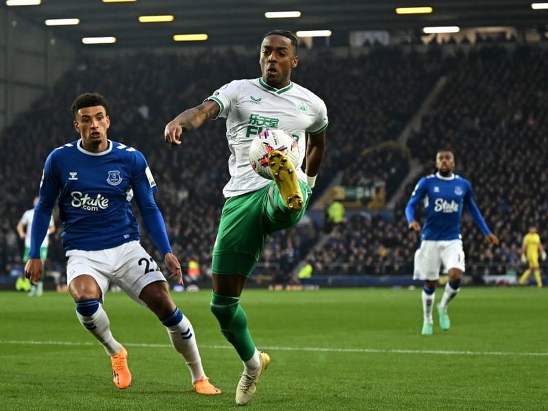 Let down by a couple of heavy touches in the first half but quickly got involved in the second with a decent chance which was well blocked by James Tarkowski. Almost scored a goal of the season contender only for Jordan Pickford to tip it around the post before brilliantly setting up Joelinton to make it 2-0.