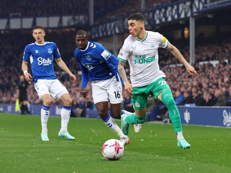 Displayed a few good turns of pace and link-up play to cause a couple of problems down the right without threatening the goal. Fairly quiet on the whole.