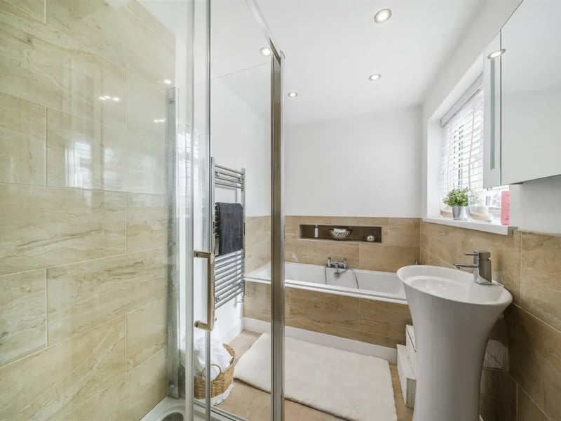 Another bathroom