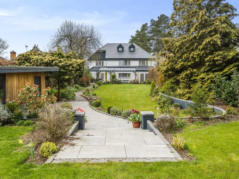 Well maintained garden