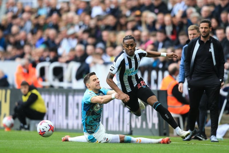 Not able to be as effective as usual in the absence of Sean Longstaff but still caused a couple of problems down the left. Another player who had a shot blocked in the second half. 
