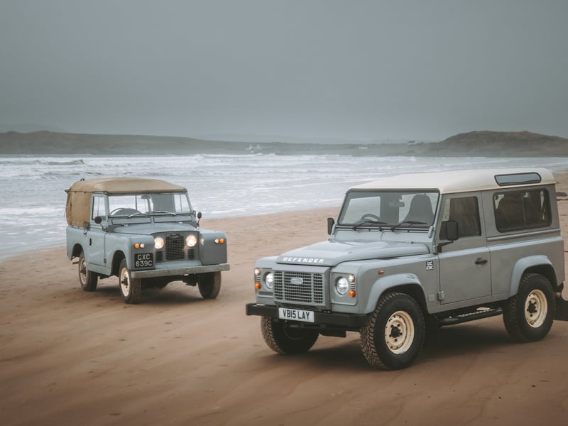 The Classic Defender Works V8 Islay Edition is finished in Heritage Grey – inspired by the Mid Grey paint of Wilks’ original vehicle – with a contrast roof and heavy-duty steel wheels finished in Limestone. Traditional Land Rover logos and badging are finished in the same body colour and the model features the same grill design seen on the run-out Defender Heritage Limited Edition. 