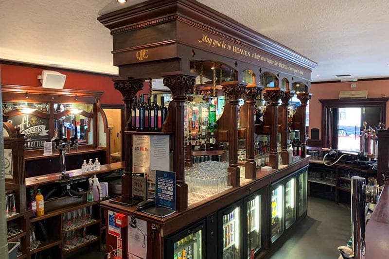 This popular south side local is well-loved by the community around Queens Park. Mark McManus of Taggart fame regarded the Queens Park Cafe as his local. There’s been a pub on the site as far back as 1870.