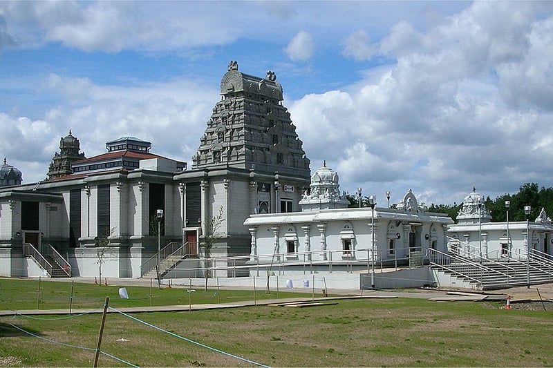 Shri Venkateswara (Balaji) Temple is celebrating the Coronation of King Charles III by hosting a musical performance led by the composer Joe Broughton, BEM, and 50 music students from the Birmingham Conservatoire. The performance will take place on the Temple grounds from 2:00 to 3:00 pm on Saturday, 6 May 2023.  On the following day, Sunday, 7 May, the grounds of the Temple will be transformed into an ‘English fête’, with bouncy castles and games for the children, musical and dance performances for the adults, and plenty of delicious refreshments, the afternoon will be fun and help in building cohesion, respect and hope among the local area’s diverse communities. The Fête will open from 12:00 noon to 4.30 pm.