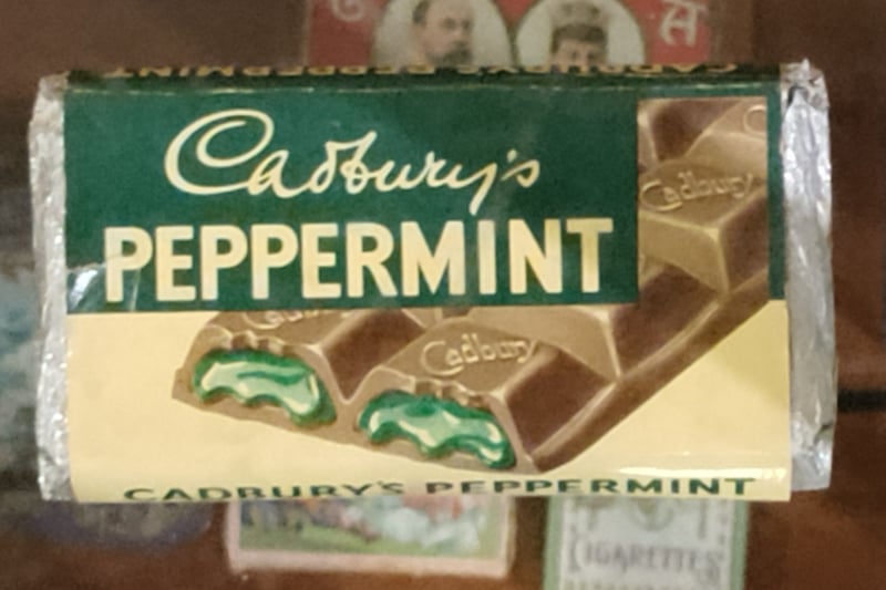 Another discontinued chocolate slab which has since come back in many forms like the Mint Crisp and the Mint Wispa. Mind you, the gooey mint liquid coming out of the chocolate doesn’t look appetising. 
