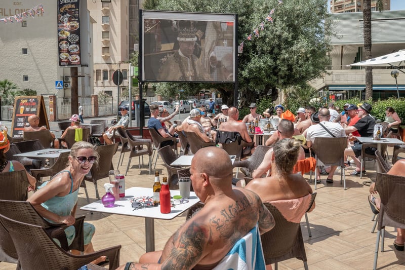 This was the scene as British tourists watched in the sun at the Rockstar Benidorm bar. (Photo by David Ramos/Getty Images)