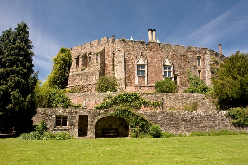 Built in the battle against the Welsh, this Norman castle has been owned by the Berkeley family since it was built in the 12th Century. It’s believed to be the scene of the murder of King Edward II in 1327. It is open to visitors.