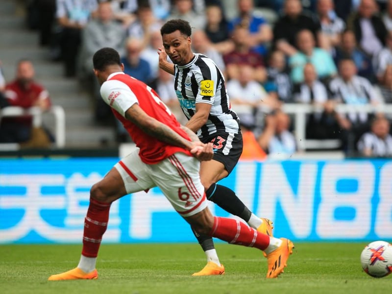 Almost gave Newcastle the perfect start but was denied by the post. Got into some good areas but was let down by his final ball in the first half. Came close to assisting Alexander Isak moments into the second half. 