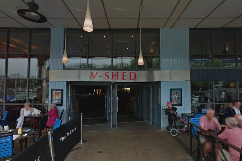 Found at the Waterfront, the building was built around the 1900s and served as a transit shed. The views overlooking the harbourside and the fast food service are given high praise by customers.