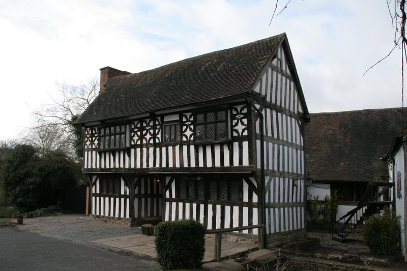 Built by Richard de Marnham in the 1270s, Bromwich Hall is probably one of the most important surviving medieval timber framed buildings in the Midlands. It has been a home to many notable people including the Solicitor General to Charles I. It is part of Sandwell Museum Service and open to the public. It is a heritage visitor attraction and used for a variety of community projects and activities. From 18th April - 24 October, it is open on Tuesdays 11am-3pm (last admission is 2:30pm ) during weekdays. The next opening is on May 13 from 11am- 3pm. Entry is free and you can see costumed characters in the great hall and demonstrations of textile working and weaving techniques to make braids. (Photo - Wikimedia Commons/Tony Hisgett)