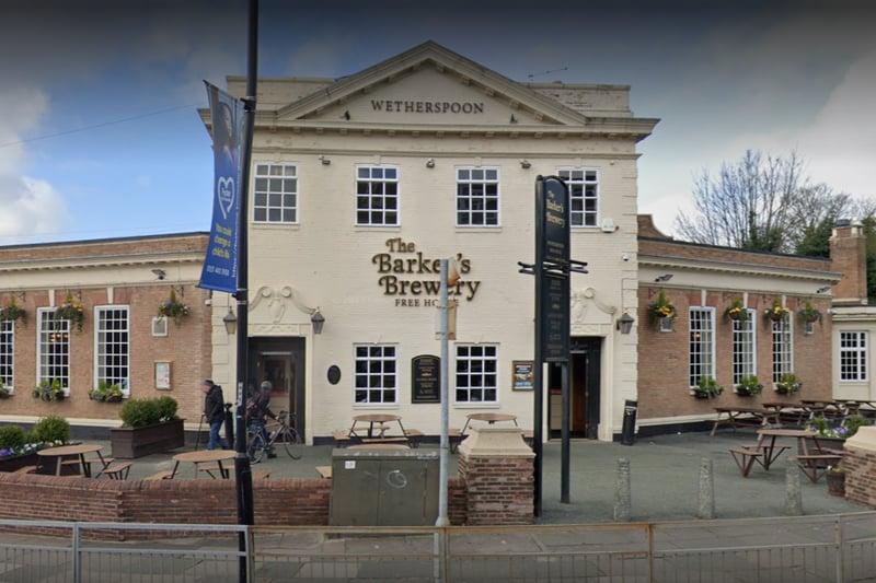 ⭐4.1 from 840 reviews. 🍺 Laid-back Wetherspoon pub featuring a standard range of comfort food & drinks, plus outdoor seating.📍The Barker’s Brewery, Archway Rd, Huyton, Liverpool L36 9UJ