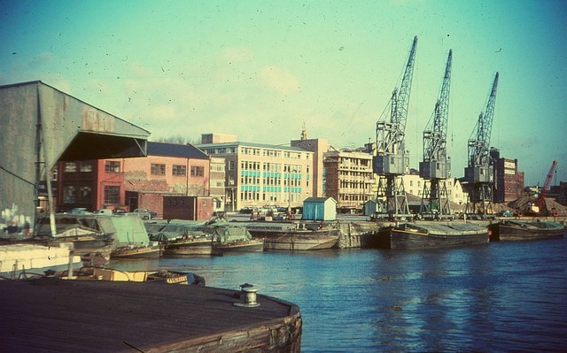 In this 1966 photo of the floating harbour you can see long-gone cranes where the Thekla is now moored. The red brick building is now the Mud Dock cafe.