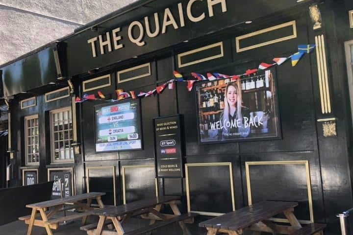 Some of the locals have been visiting The Quaich for decades which can be found in the Shawlands area of the city. Reviewers gave the pub a 4.3 rating along with the pubs below. 