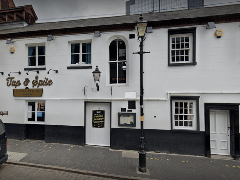 The city centre pub opened in 1821. Today, you can enjoy comfort food and real ales in the canalside pub 