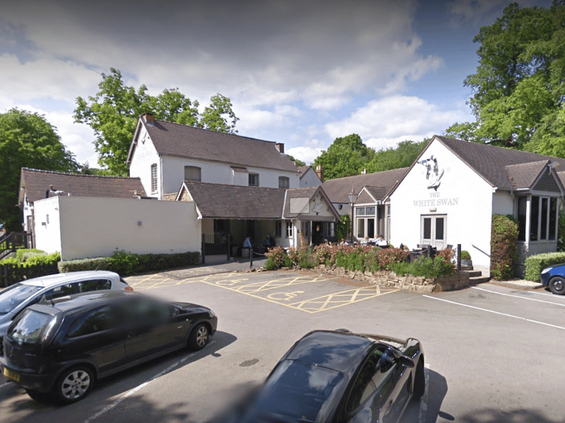 The Victorian pub has been open for 122 years. It’s a great location for a family day out out. With its beautiful interiors, charismatic charm, and lovely outdoor space, the traditional pub is the ideal space where you can dine, drink, and celebrate