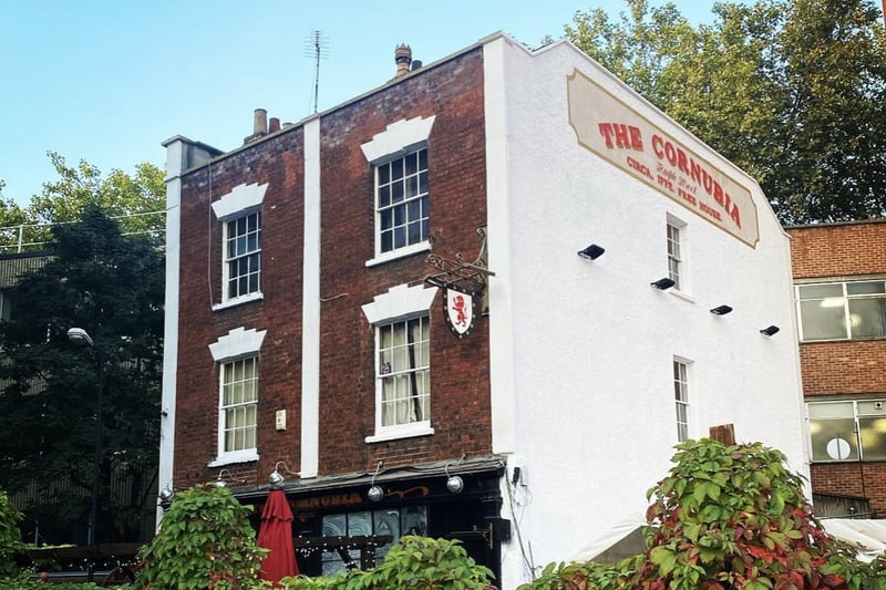 Tucked away on Temple Street, The Cornubia started life as the home and workshop of a wig maker in the 18th century but it has been a pub since 1859. Once the brewery tap of the nearby George’s brewery, it also became a training pub for Courage brewery