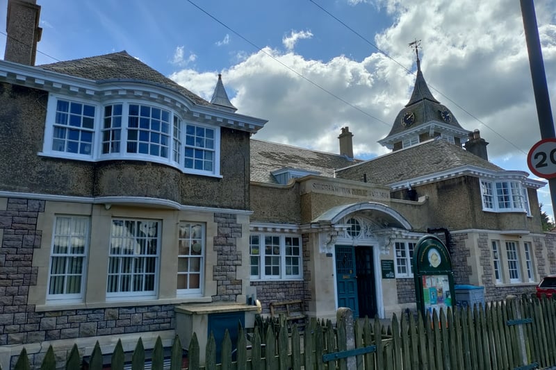 The walk then takes you down Station Road toward the Portway. The road is lined with grand properties, including Shirehampton Village Hall which was built in 1904. Today it also serves as the village library.