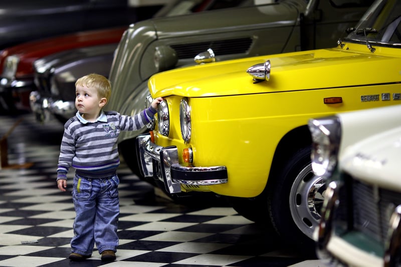 The Museum of Transport was and still remains a great place to take youngsters to as they can explore all sorts of different exhibits. These retro cars could be found on the ground floor underneath the mezzanine. 