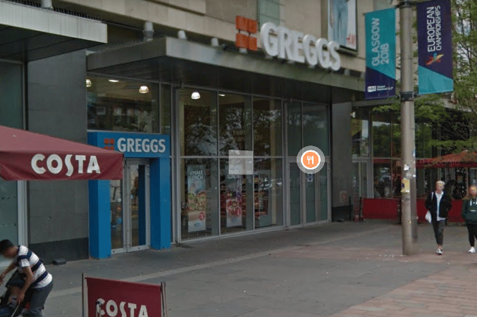 Not far from the previous store, Greggs on St Enoch Square is again a great spot for shoppers and those working close by. It’s also in a great location to get something either coming off the subway or going on it. It has a rating of 4.2. 