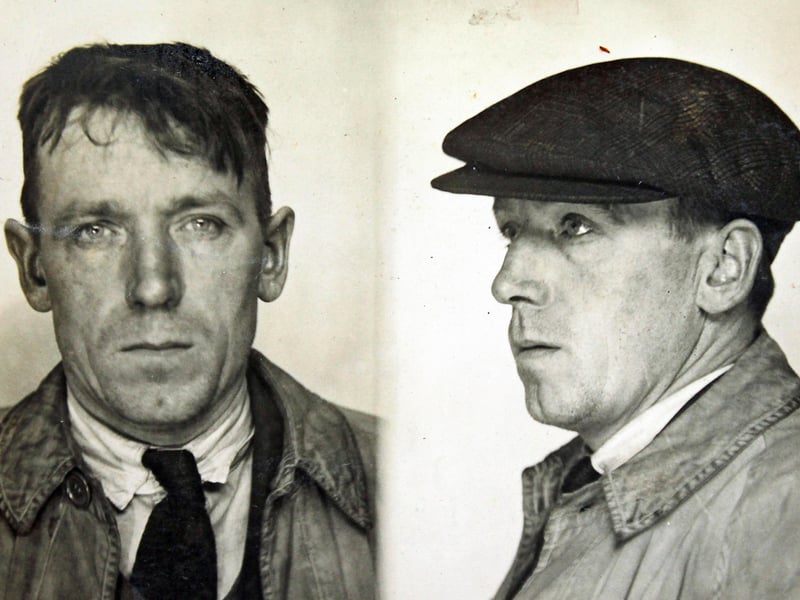 Born: 1902 ; Trade: Hawker ; M.O: Shop and Club Housebreaking. Larceny.