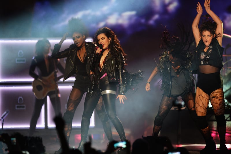 Charli XCX performed her songs Boom Clap and Break the Rules at the MTV EMA awards. 