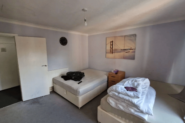 2 bed flat- £900 per month