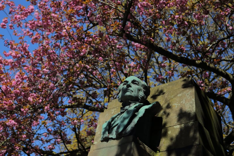 The Samuel Morley bust in the Arboretum used to be a complete statue