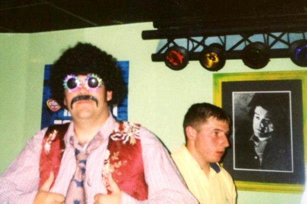 A full 70s atmosphere at De Niros in 1999. Remember this?