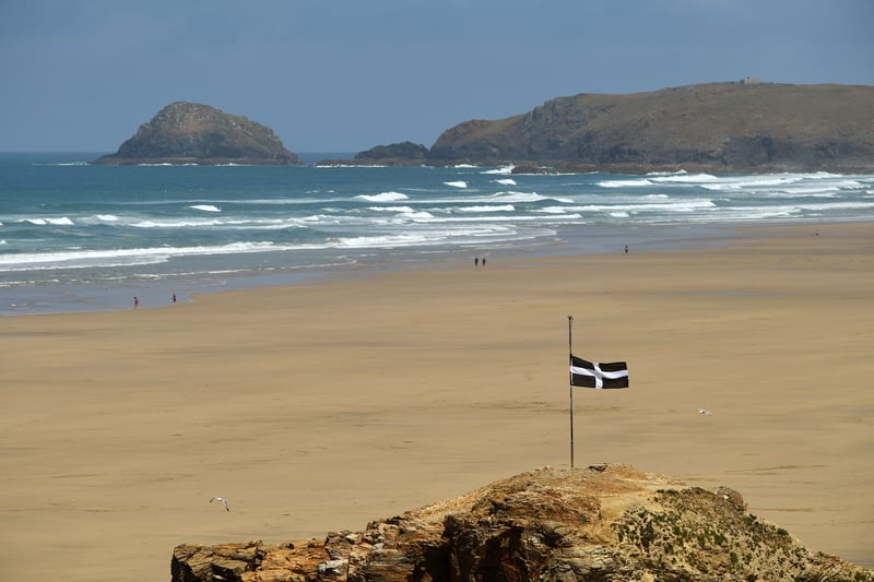 Another Cornwall beach, Perranporth has a 4.5 rating based on 2,281 reviews on Tripadvisor. One person wrote: “Great Sandy beach with plenty of waves to surf or boogie board.”