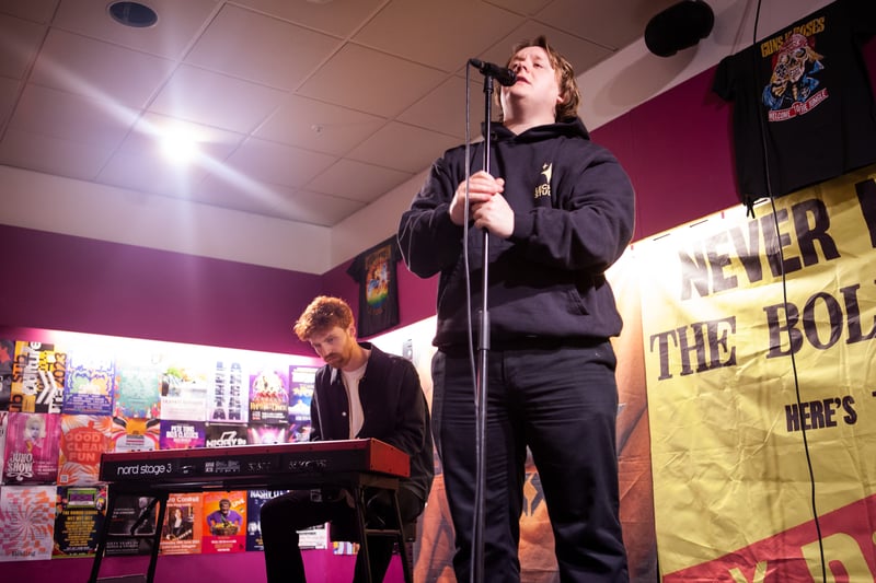 Lewis Capaldi treated fans at HMV Glasgow to a special three song acoustic set. 