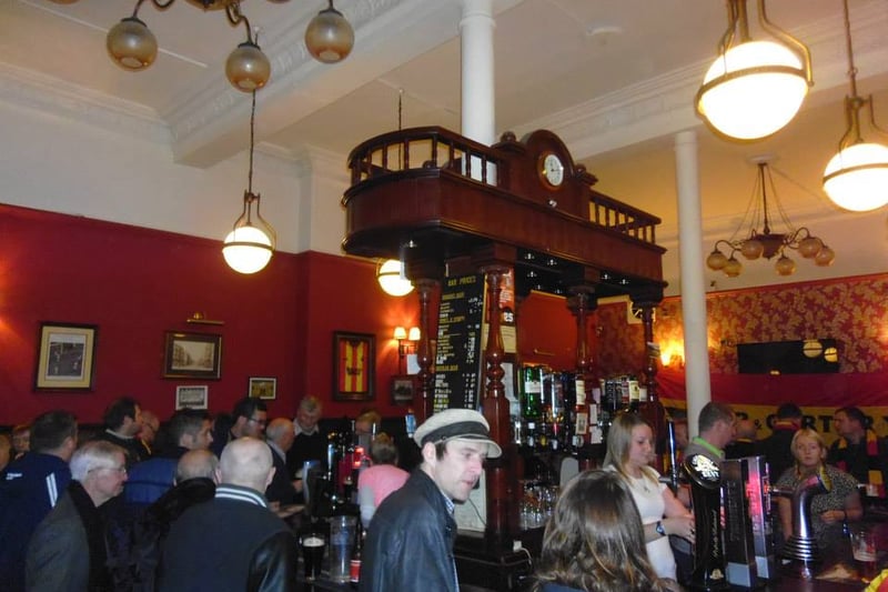 Just a five minute walk from Partick Thistle’s Firhill Stadium, the Star & Garter is a favourite for North Glasgow residents